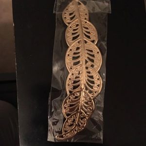Gold hair clip